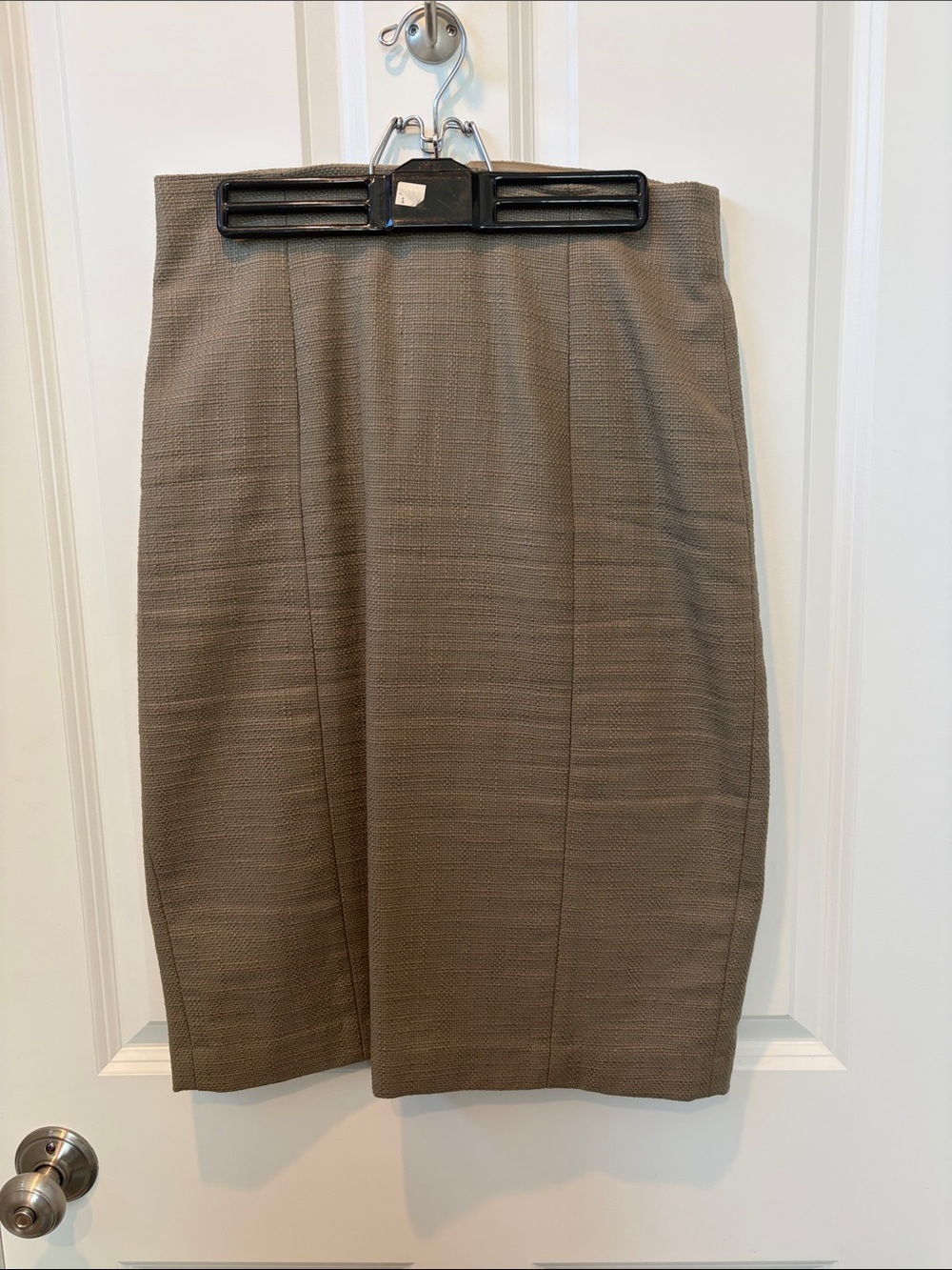 Banana Republic Pencil Skirt in Taupe